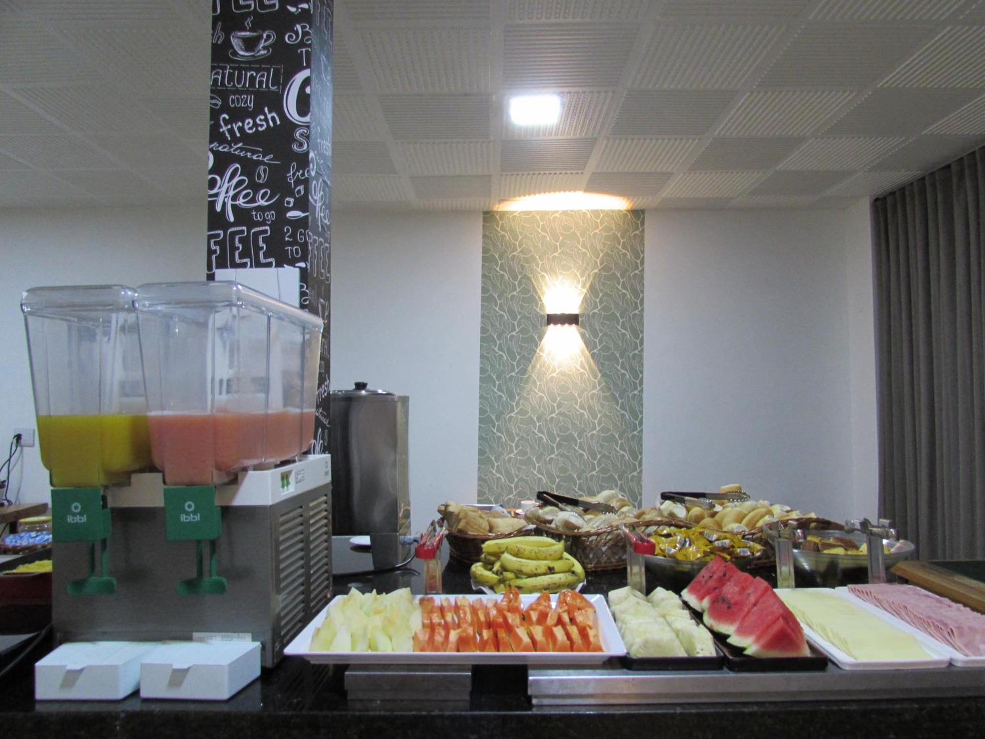 Hotel Paramount- Proximo A 25 De Marco Bras Bom Retiro E Expo Center Norte "Garanta Ja Sua Reserva" サンパウロ エクステリア 写真